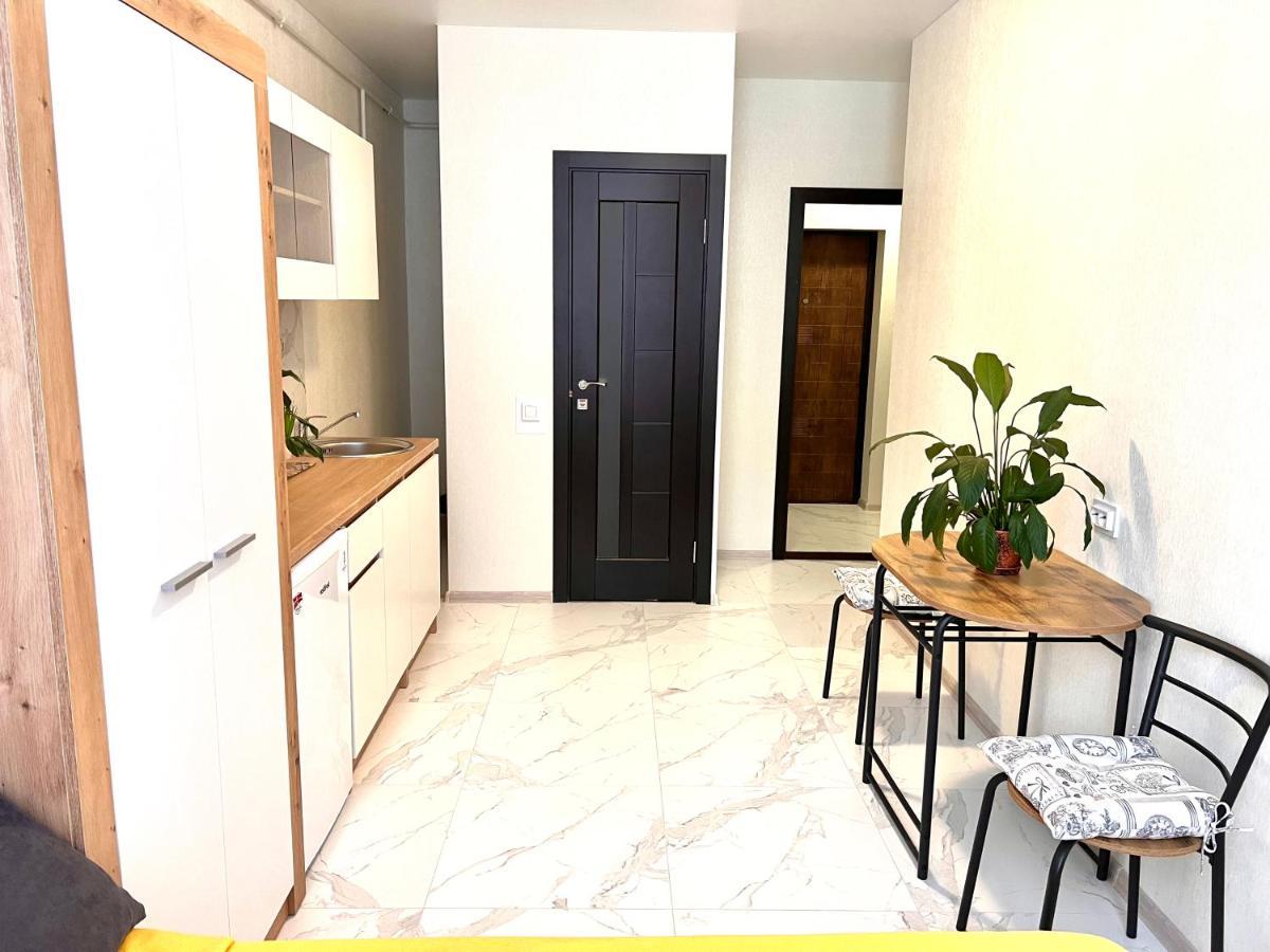 Osapart Hotel In A Complex Semycvit 3 إلفيف المظهر الخارجي الصورة