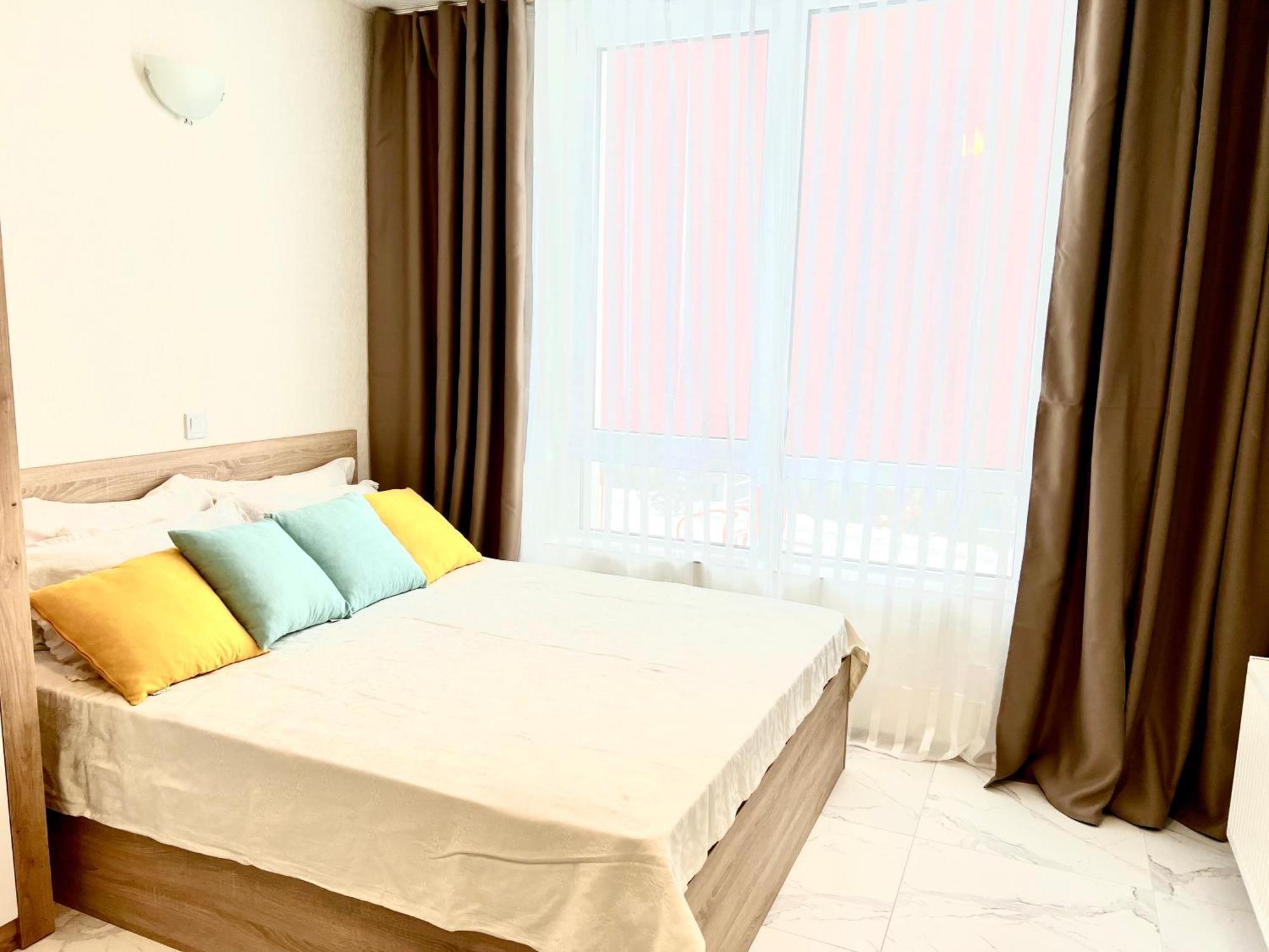 Osapart Hotel In A Complex Semycvit 3 إلفيف المظهر الخارجي الصورة